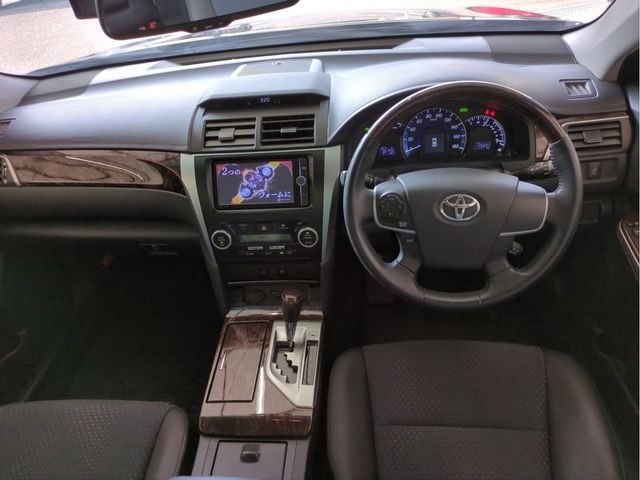 TOYOTA CAMRY HYBRID 2014 Image 31