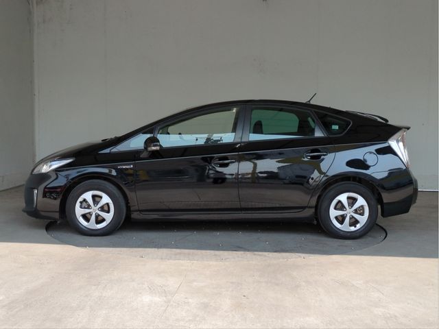 TOYOTA PRIUS 2015 Image 31