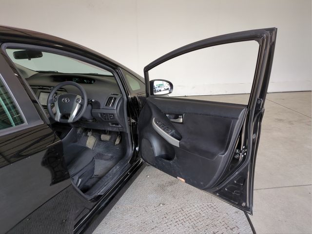 TOYOTA PRIUS 2015 Image 31