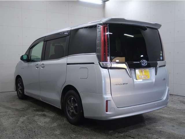 TOYOTA ESQUIRE HYBRID 2019 Image 31