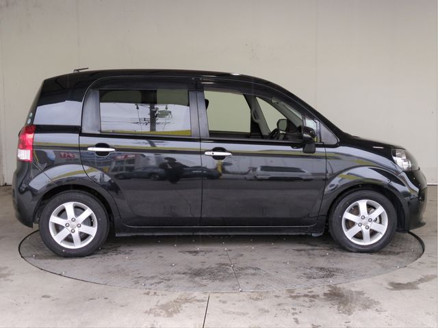 TOYOTA PORTE 2018 Image 31