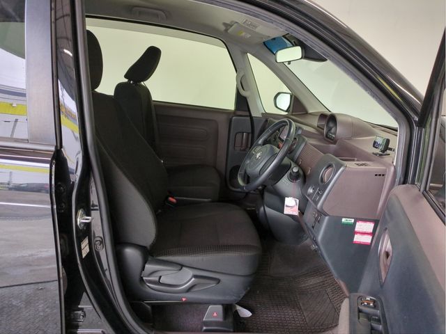 TOYOTA PORTE 2018 Image 31