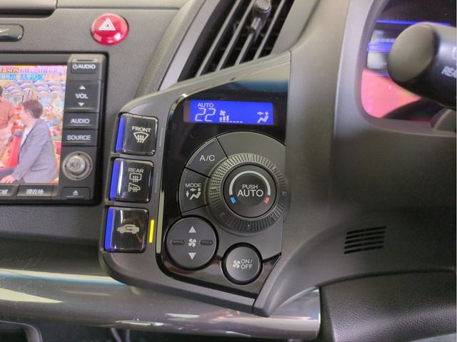 HONDA CR-Z 2013 Image 31