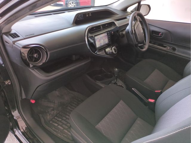 TOYOTA AQUA 2019 Image 31