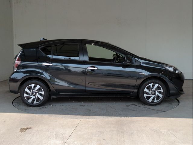 TOYOTA AQUA 2019 Image 31