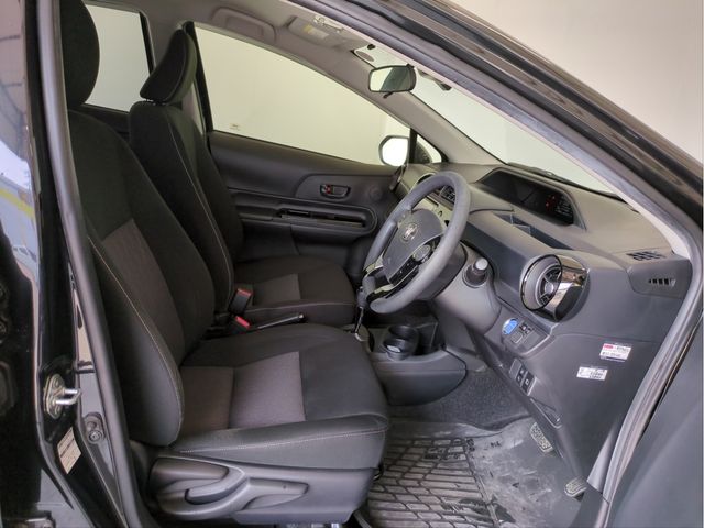 TOYOTA AQUA 2019 Image 31