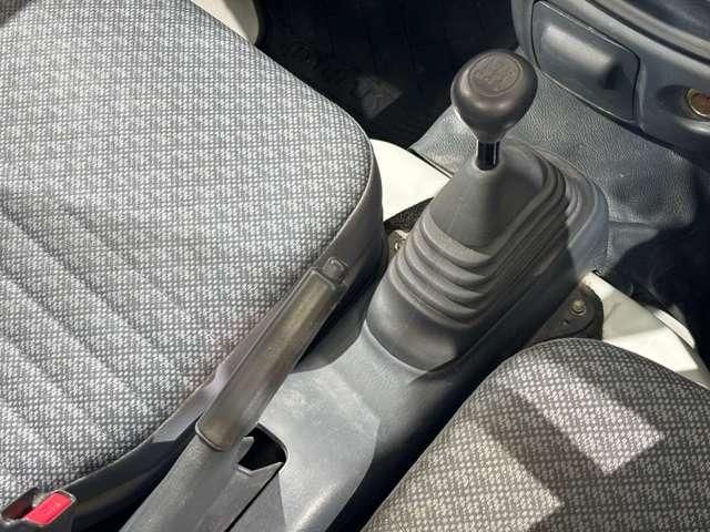 DAIHATSU HIJET TRUCK 4WD 2012 Image 31