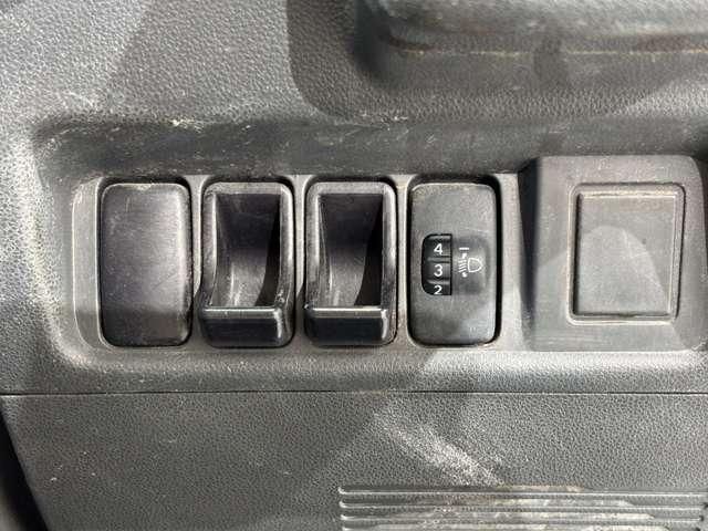 DAIHATSU HIJET TRUCK 4WD 2012 Image 31