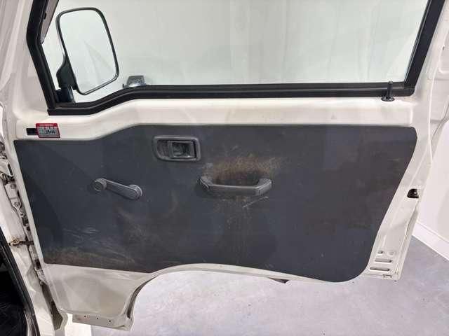 DAIHATSU HIJET TRUCK 4WD 2012 Image 31