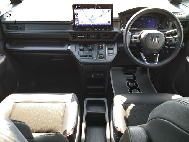 HONDA STEPWAGON E:HEV SPAD 2022 Image 31