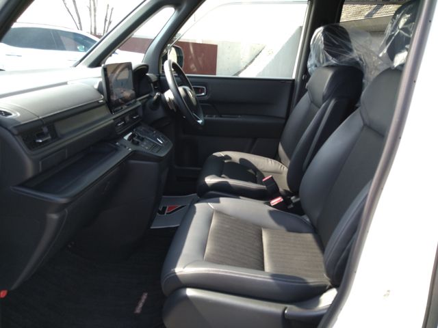 HONDA STEPWAGON E:HEV SPAD 2022 Image 31