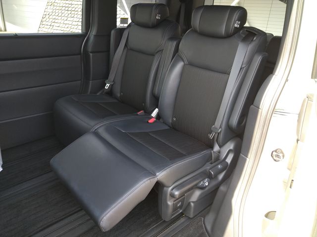 HONDA STEPWAGON E:HEV SPAD 2022 Image 31