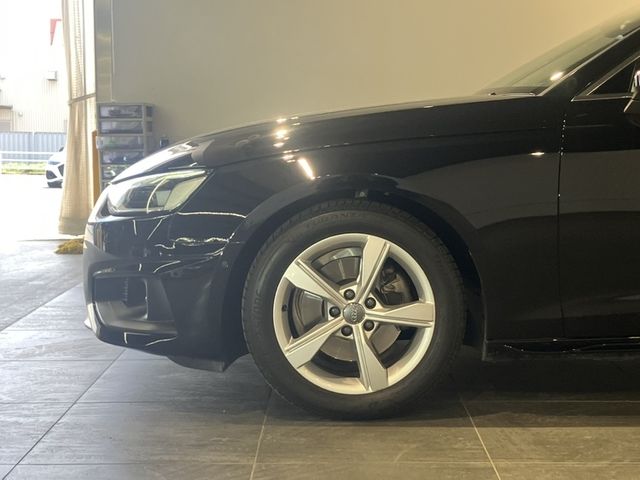 AUDI A4 AVANT 2021 Image 31