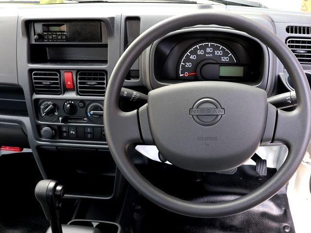 NISSAN CLIPPER TRUCK 2026 Image 31