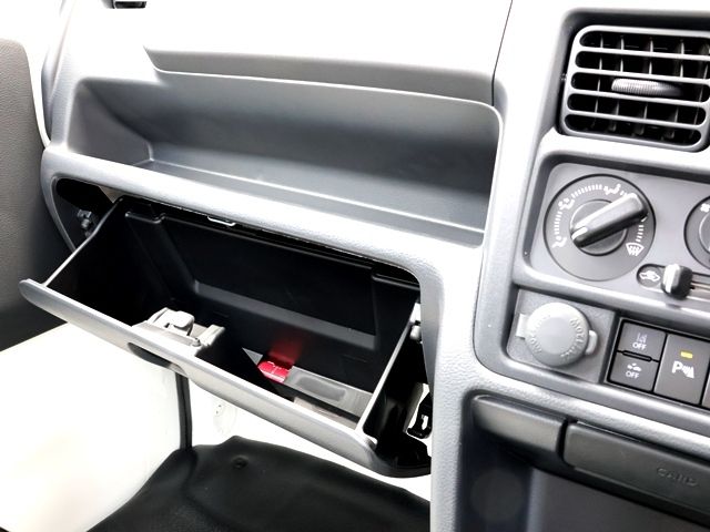 NISSAN CLIPPER TRUCK 2026 Image 31