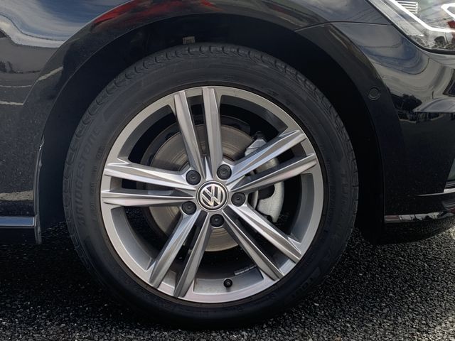 VOLKSWAGEN GOLF 2019 Image 31