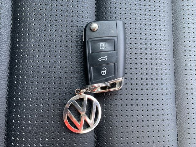 VOLKSWAGEN GOLF 2019 Image 31