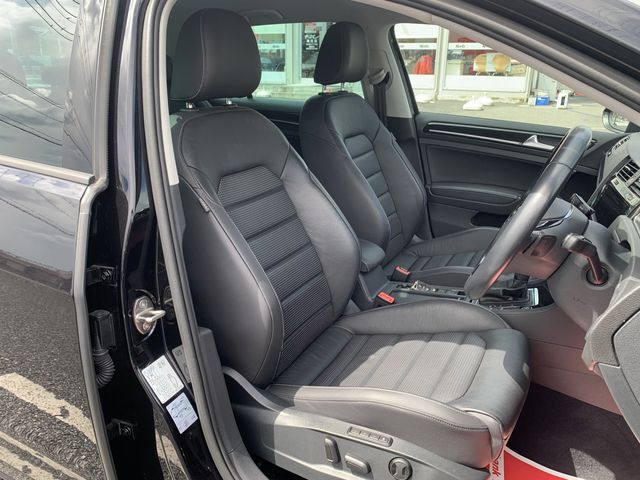 VOLKSWAGEN GOLF 2019 Image 31