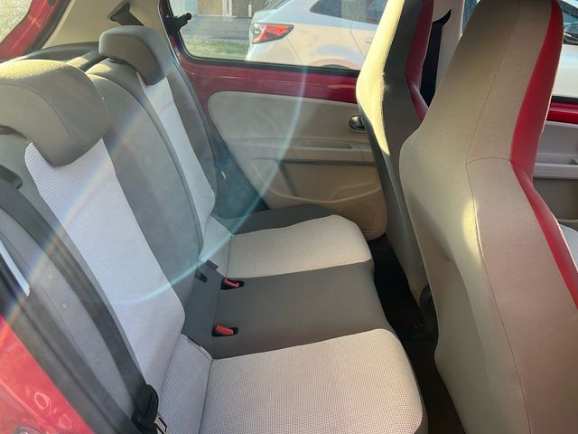 VOLKSWAGEN UP! 2015 Image 31