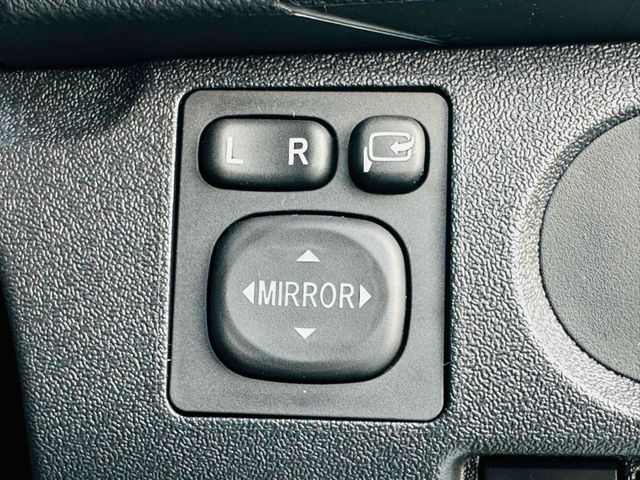 TOYOTA HIACE VAN 1.15T 2WD 2026 Image 31