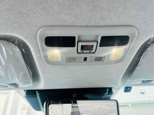 TOYOTA HIACE VAN 1.15T 2WD 2026 Image 31