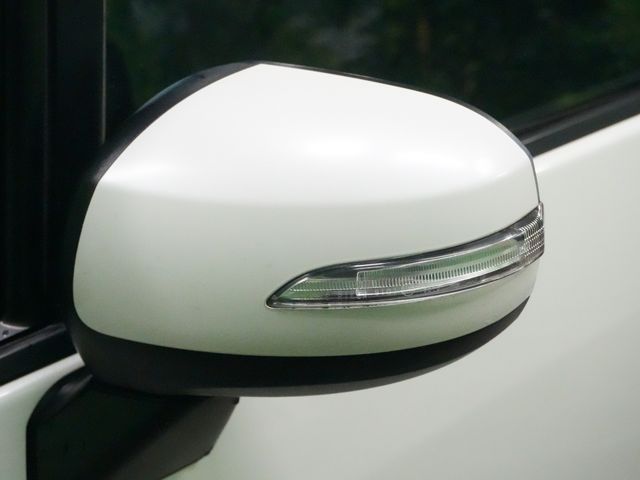 DAIHATSU MOVE CUSTOM 2011 Image 31