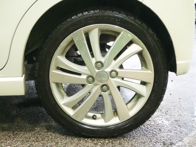 DAIHATSU MOVE CUSTOM 2011 Image 31