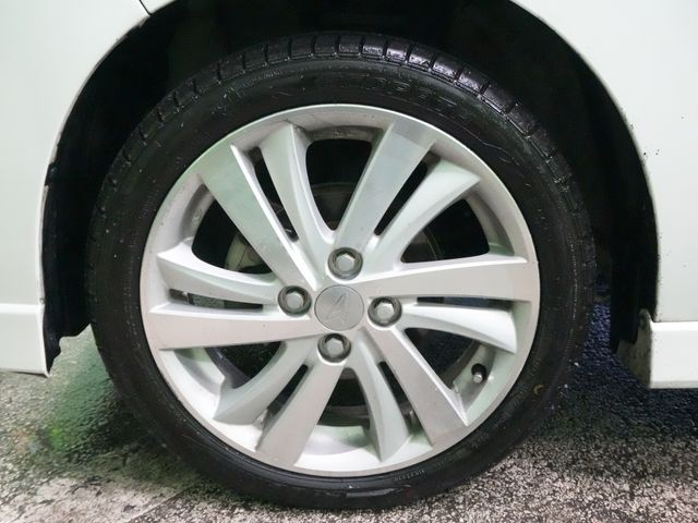 DAIHATSU MOVE CUSTOM 2011 Image 31