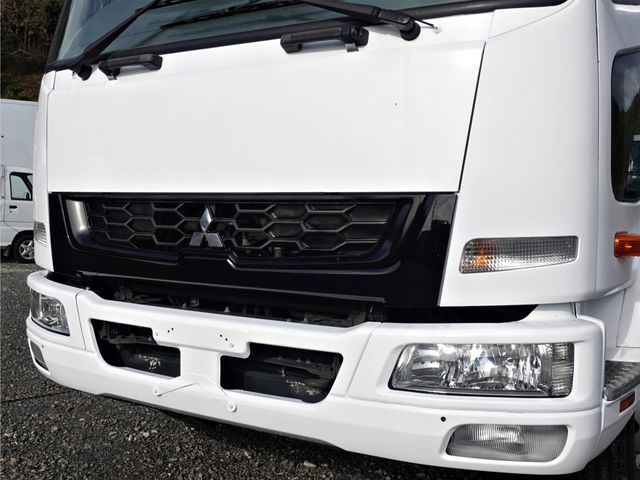 MITSUBISHI FUSOU FIGHTER 2011 Image 31