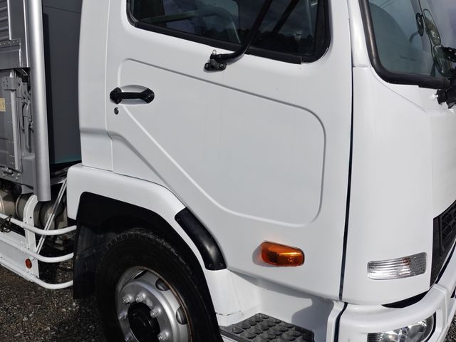 MITSUBISHI FUSOU FIGHTER 2011 Image 31