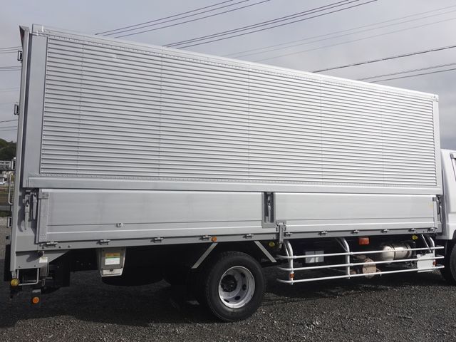 MITSUBISHI FUSOU FIGHTER 2011 Image 31