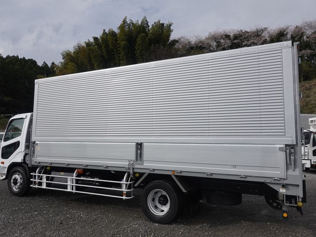 MITSUBISHI FUSOU FIGHTER 2011 Image 31