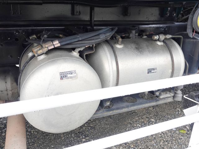 MITSUBISHI FUSOU FIGHTER 2011 Image 31