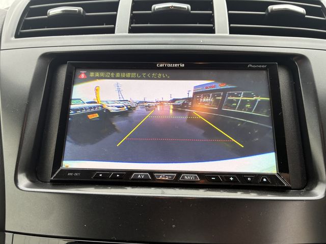 TOYOTA PRIUS ALPHA 2013 Image 31