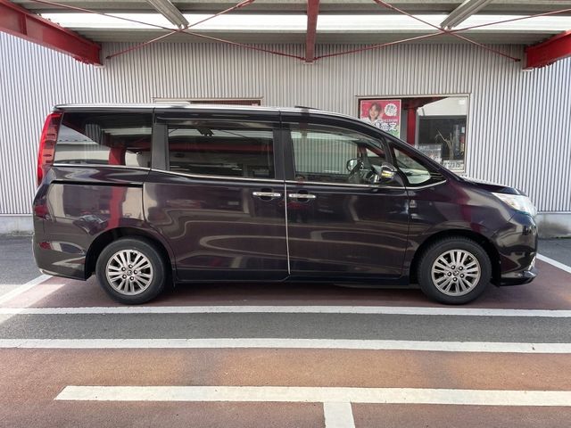 TOYOTA ESQUIRE 2015 Image 31