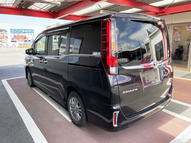 TOYOTA ESQUIRE 2015 Image 31