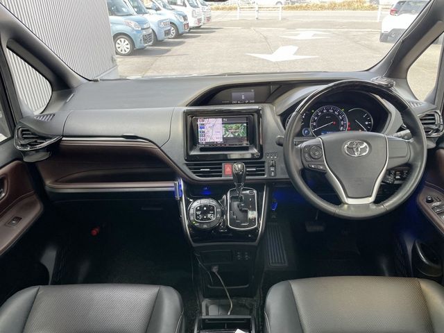 TOYOTA ESQUIRE 2015 Image 31