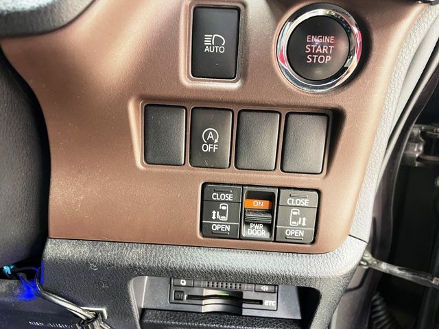 TOYOTA ESQUIRE 2015 Image 31