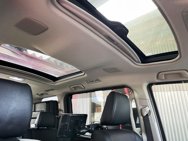 TOYOTA ESQUIRE 2015 Image 31