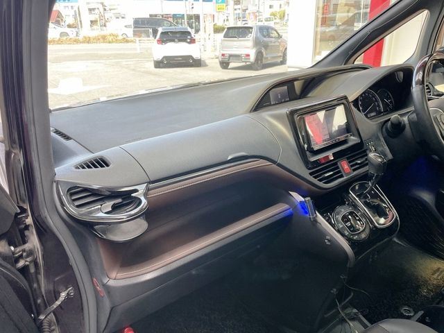 TOYOTA ESQUIRE 2015 Image 31