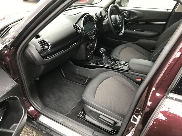 BMW MINI COOPER CLUB 2017 Image 31