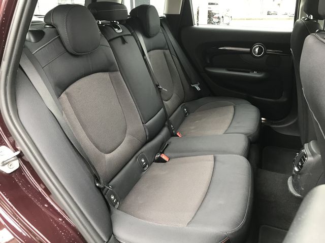 BMW MINI COOPER CLUB 2017 Image 31