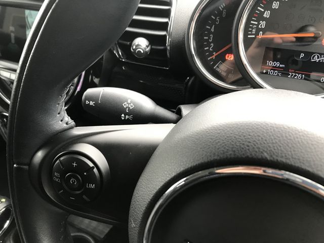 BMW MINI COOPER CLUB 2017 Image 31