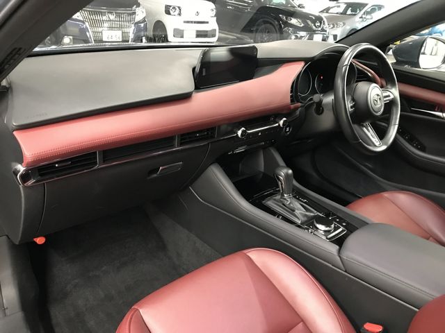 MAZDA 3 FASTBACK 2019 Image 31