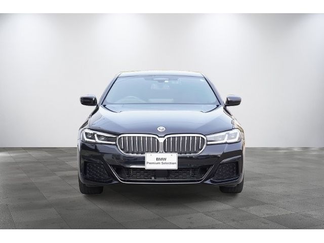 BMW 5SERIES SEDAN 2022 Image 31