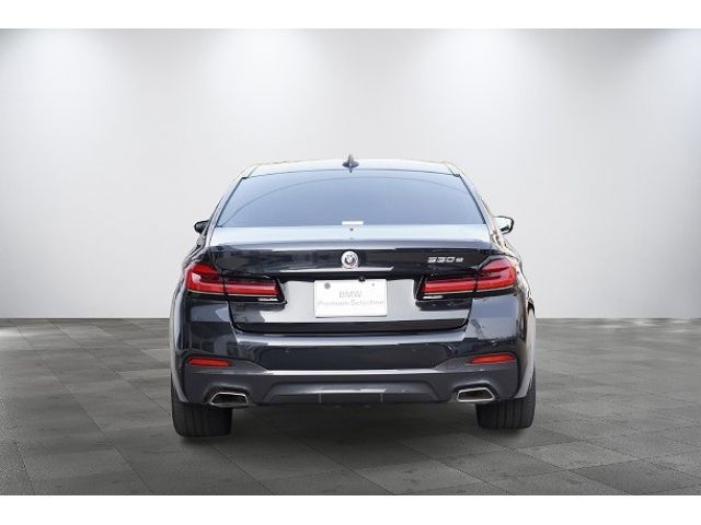 BMW 5SERIES SEDAN 2022 Image 31