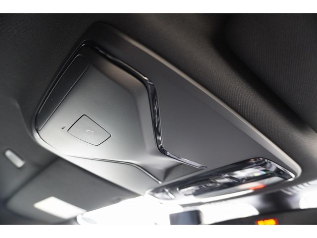 BMW 5SERIES SEDAN 2022 Image 31