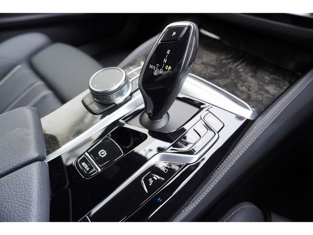 BMW 5SERIES SEDAN 2022 Image 31