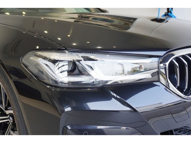 BMW 5SERIES SEDAN 2022 Image 31