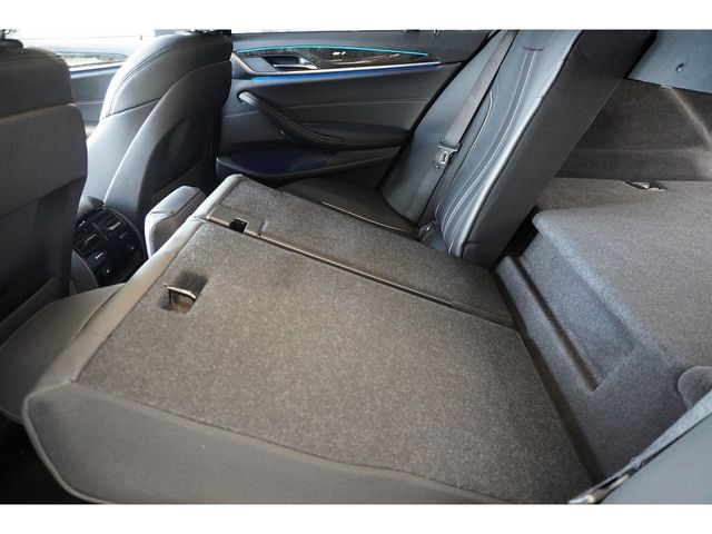BMW 5SERIES SEDAN 2022 Image 31